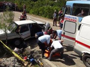 PİKNİK DÖNÜŞÜ KAZA: 1 ÖLÜ, 6 YARALI