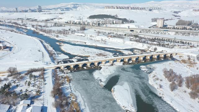 Sivas'ta yoğun kar: 2 gün idari izin verildi, kurs ve kreşler tatil edildi