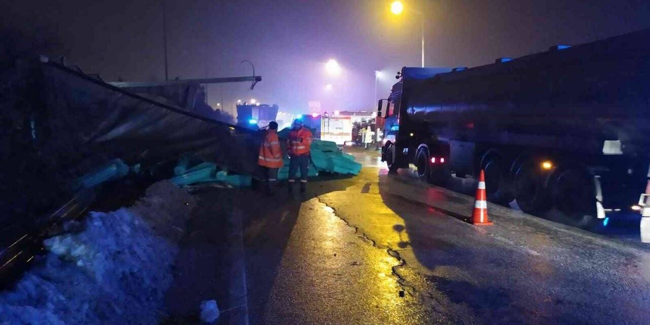 Tırla çarpışan yolcu otobüsü şarampole devrildi: 3’ü ağır 28 yaralı