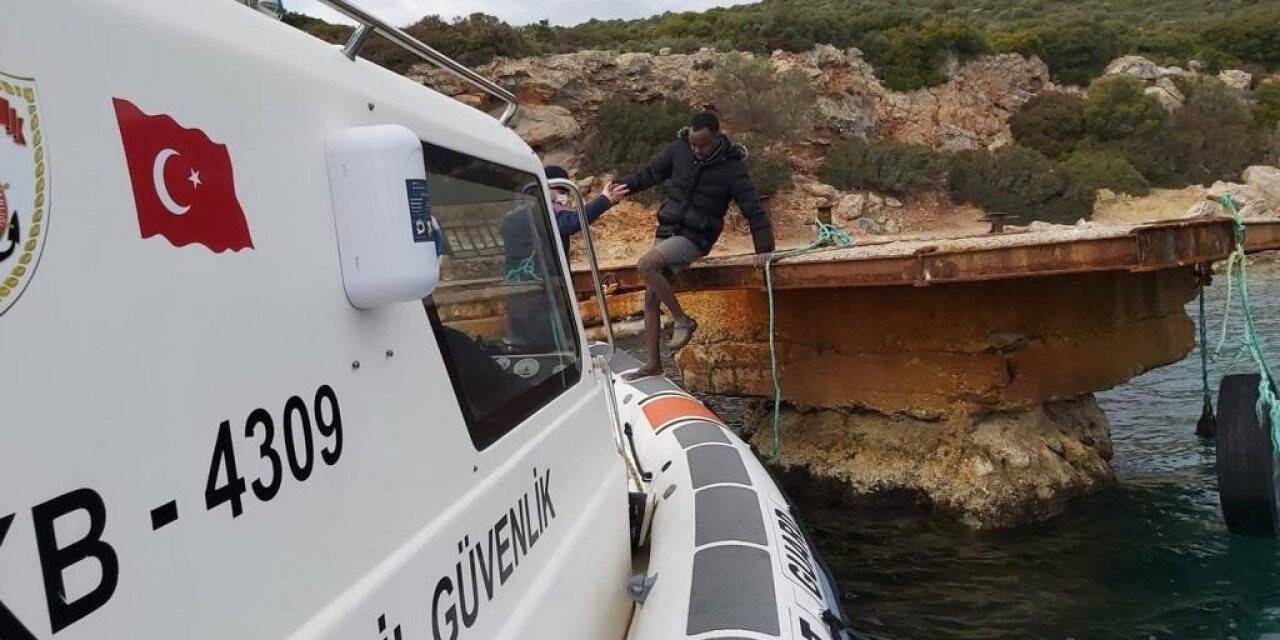 İçişleri Bakanlığı: İzmir’de düzensiz göçmenlere yönelik arama kurtarma faaliyetlerine devam edilmektedir