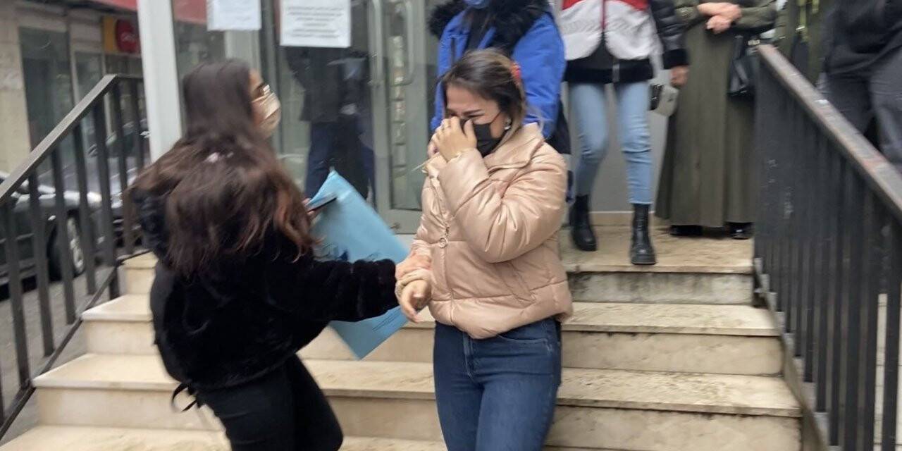 Şişli’de kendisini kaçıran eşi tahliye edildi, gözyaşlarını tutamadı