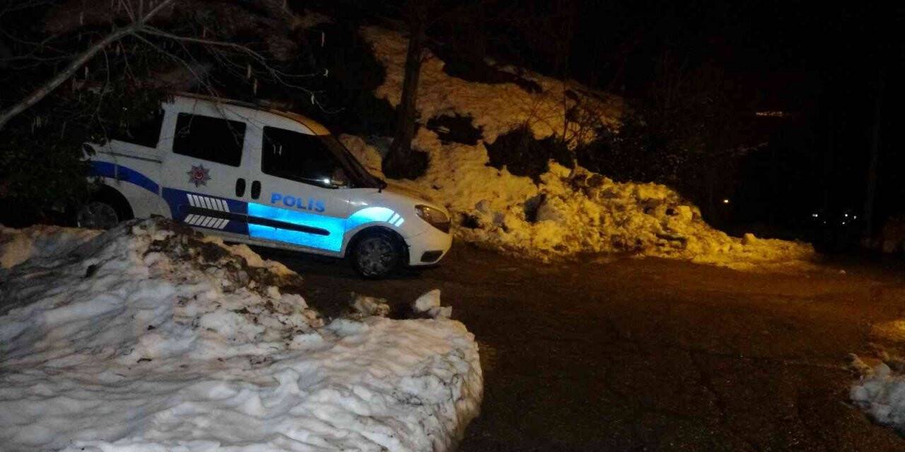İşten çıkıp evine geldi, heyelanı görünce şok yaşadı