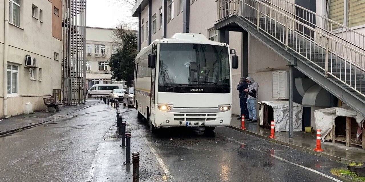 Avukat Şafak Mahmutyazıcıoğlu cinayetine ilişkin 11 şüpheli ek gözaltı süresi alınmak üzere adliyeye sevk edildi