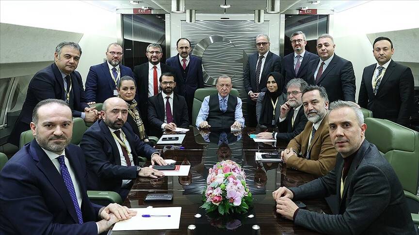 Cumhurbaşkanı Erdoğan: Putin-Zelenskiy görüşmesi yeni oluşuma fırsat verir