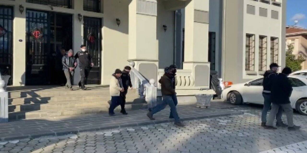İzmir’de dinamit kullanarak kaçak kazı yapan şüphelilerden 6’sı tutuklandı