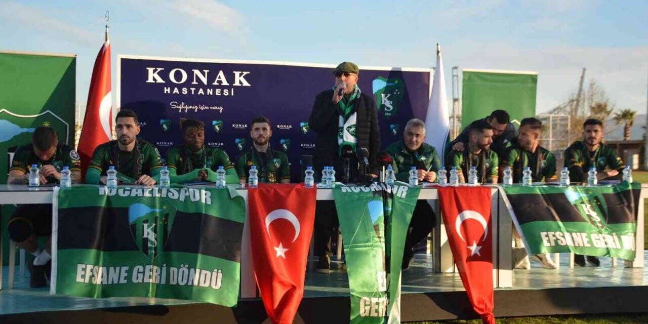 Kocaelispor’da taraftara açık imza şov
