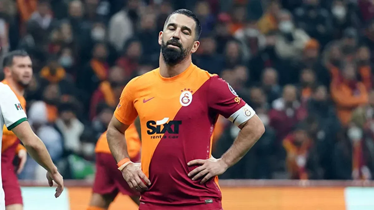 Arda Turan'dan çok sert sözler!