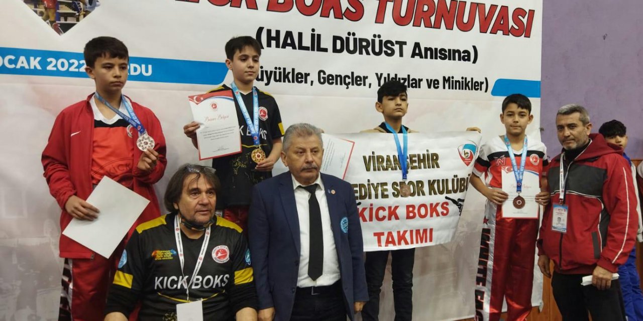 Karatay Belediyespor Kulübü Kick Boks Takımı derecelerle döndü