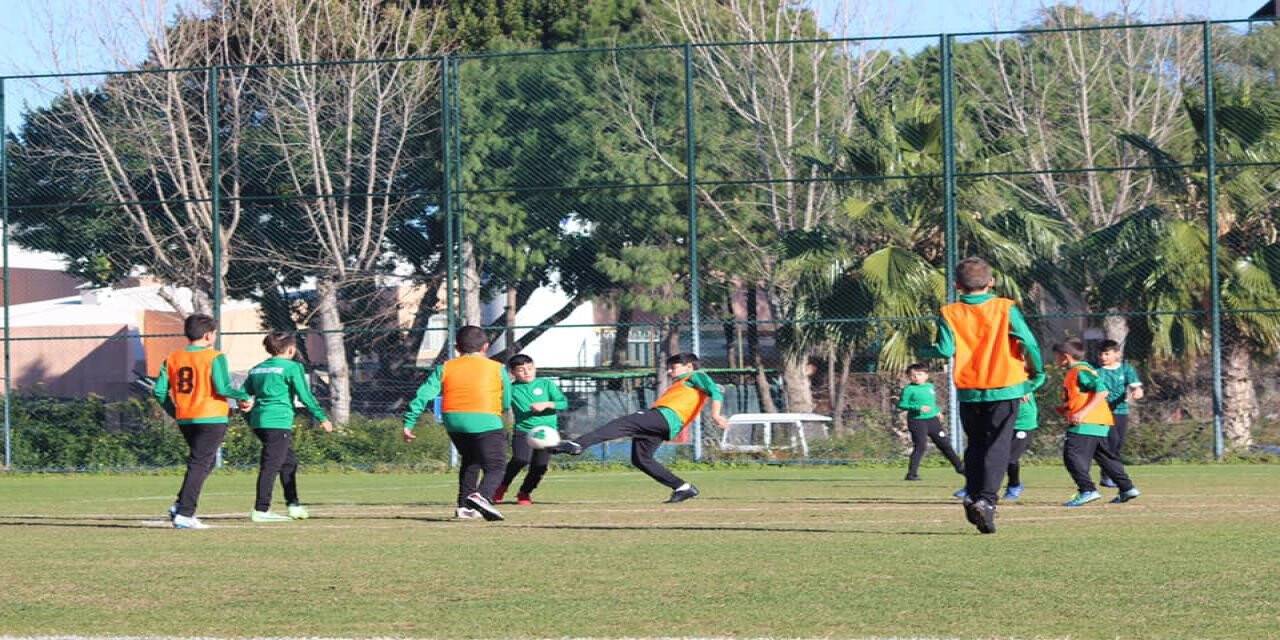Konyaspor Futbol Akademisi'nin kampı sona erdi
