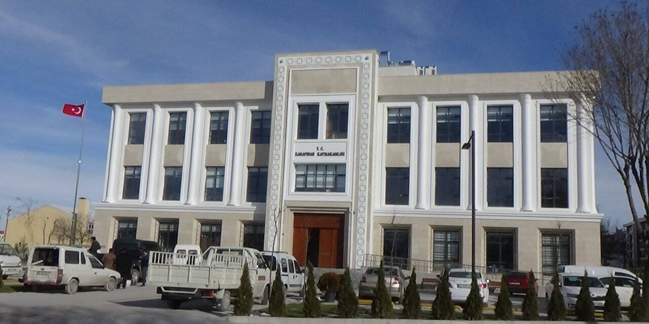 Karapınar'da yeni hükümet konağı hizmet vermeye başladı