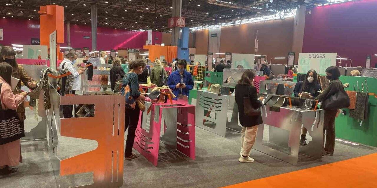 Fransa 2023 İlkbahar-Yaz sezonunu Türk kıyafetleriyle karşılayacak