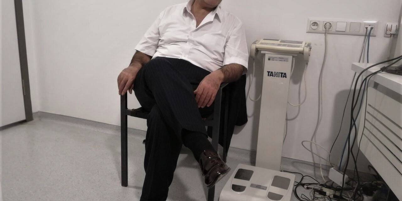 Bacak bacak üstüne atabilmek için 52 yaşında ameliyatsız 46 kilo verdi