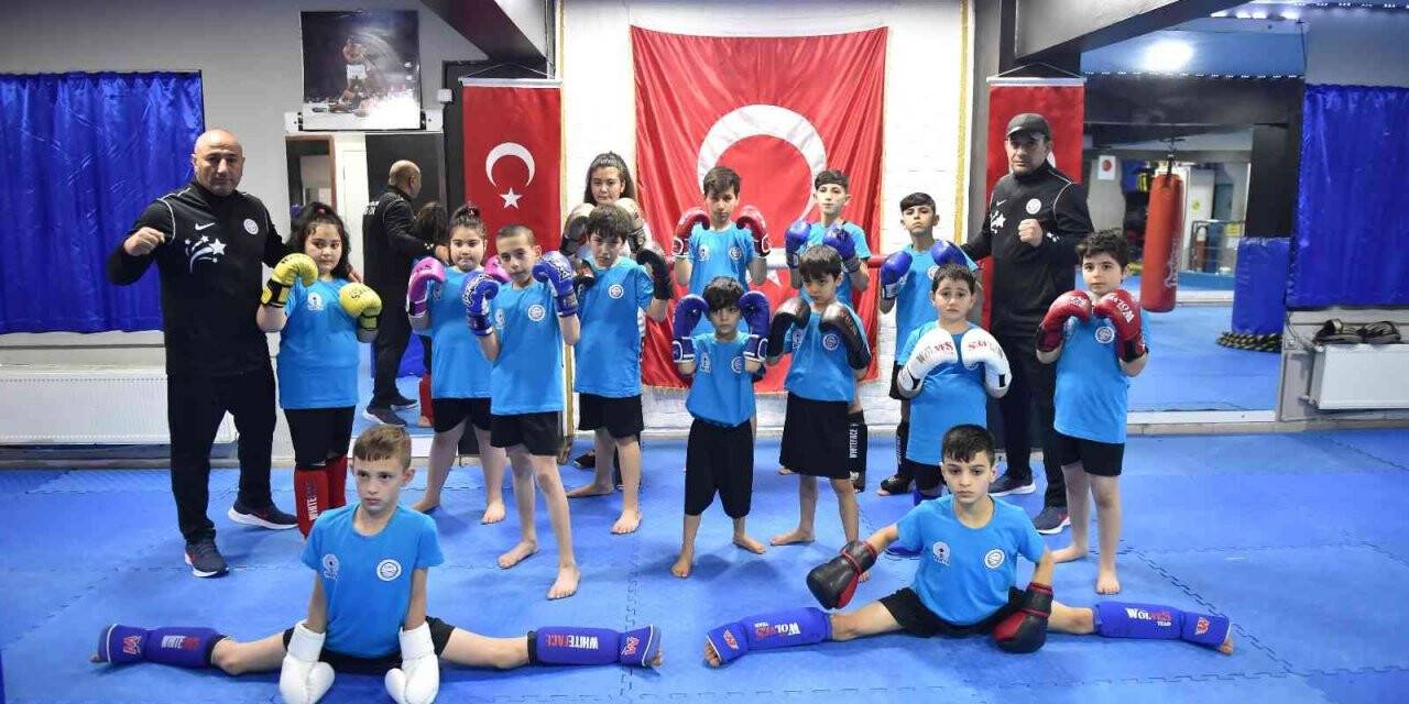 Başkentli çocuklar kick boks ile buluşuyor