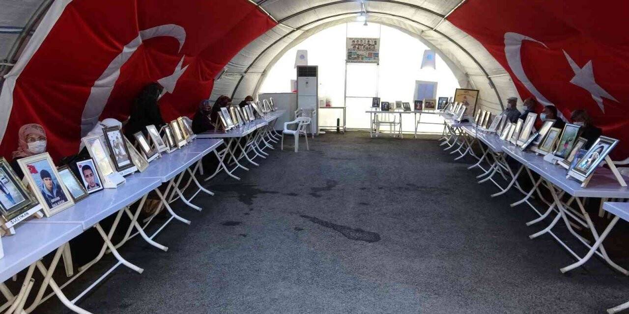 Yüreği yanık baba evladına seslendi, eylemi bırakmayacağını söyledi