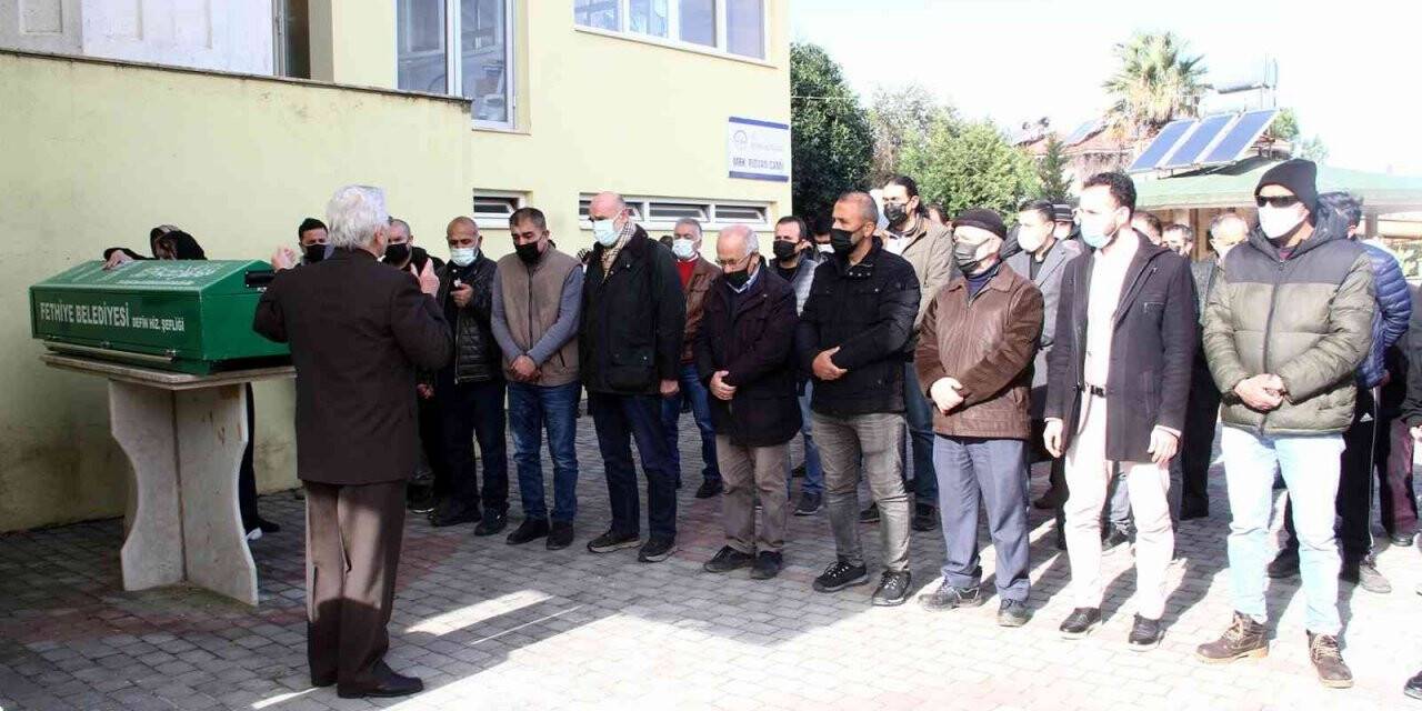 Ünlü ekolojik yaşam uzmanı Erkan Şamcı, Fethiye’de toprağa verildi