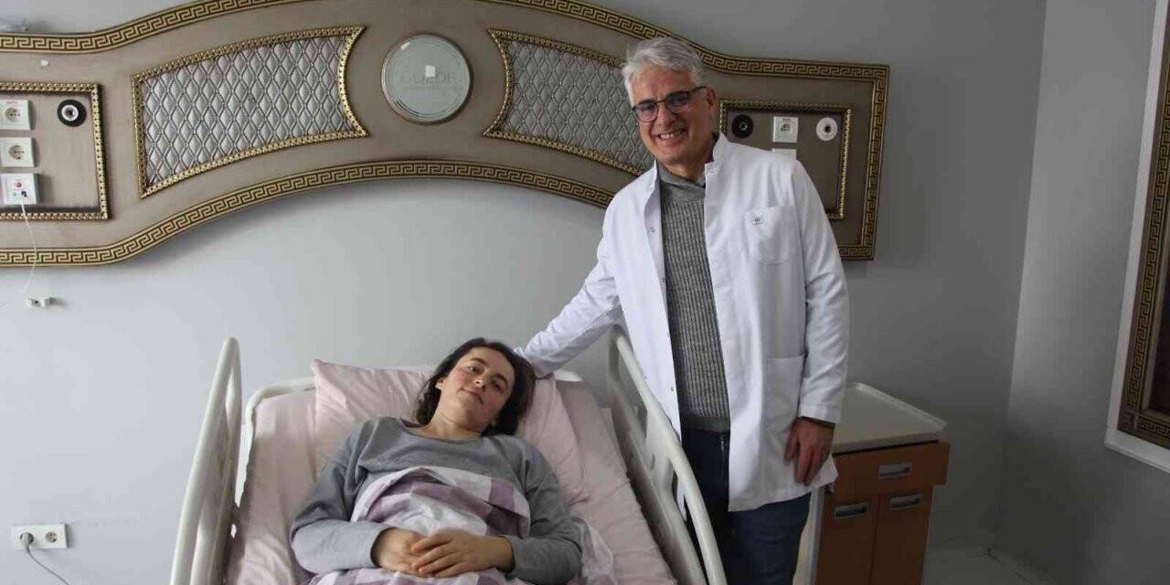 Ağrı şikayetiyle hastaneye gitti, rahim duvarından 23 miyom çıkarıldı