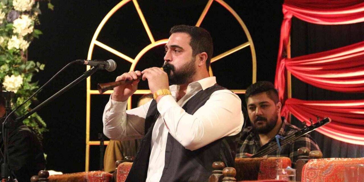 Tatvan’da “Dengbejler Gecesi” düzenlendi