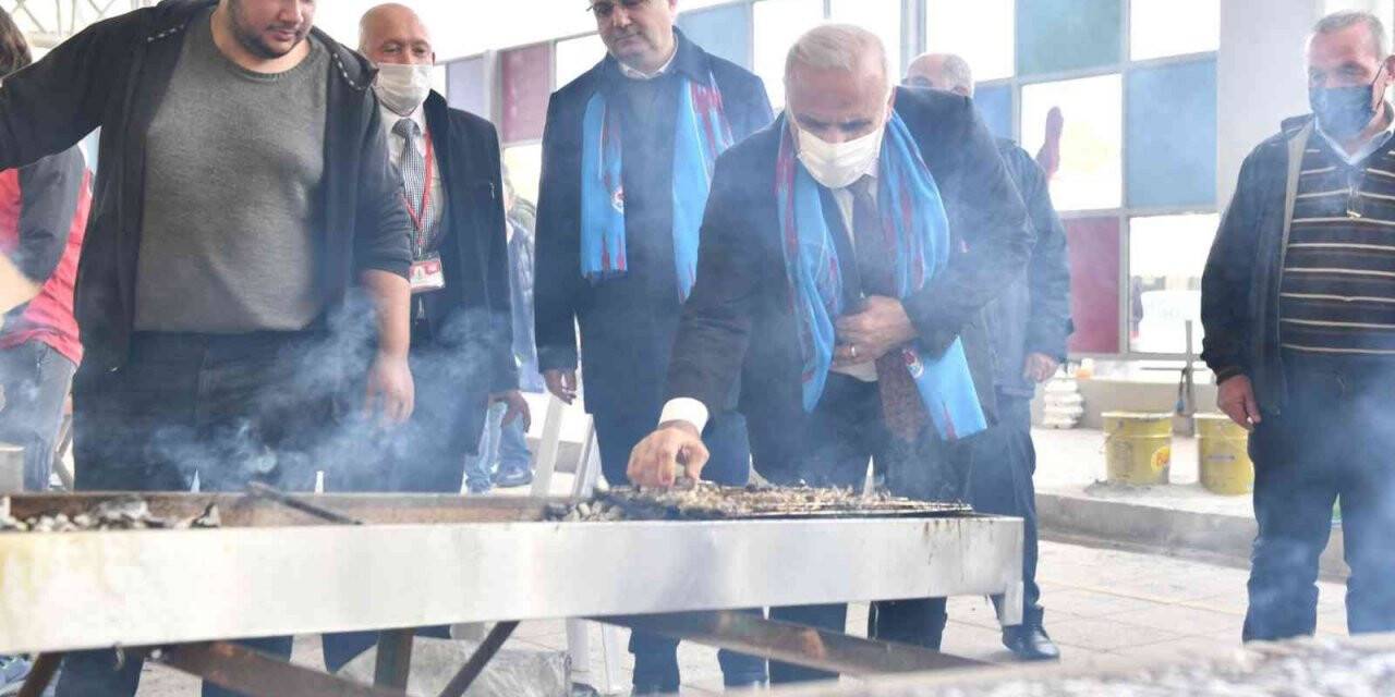 Kıbrıs’ta ‘13. Hamsi Festivali’ renkli görüntülere sahne oldu