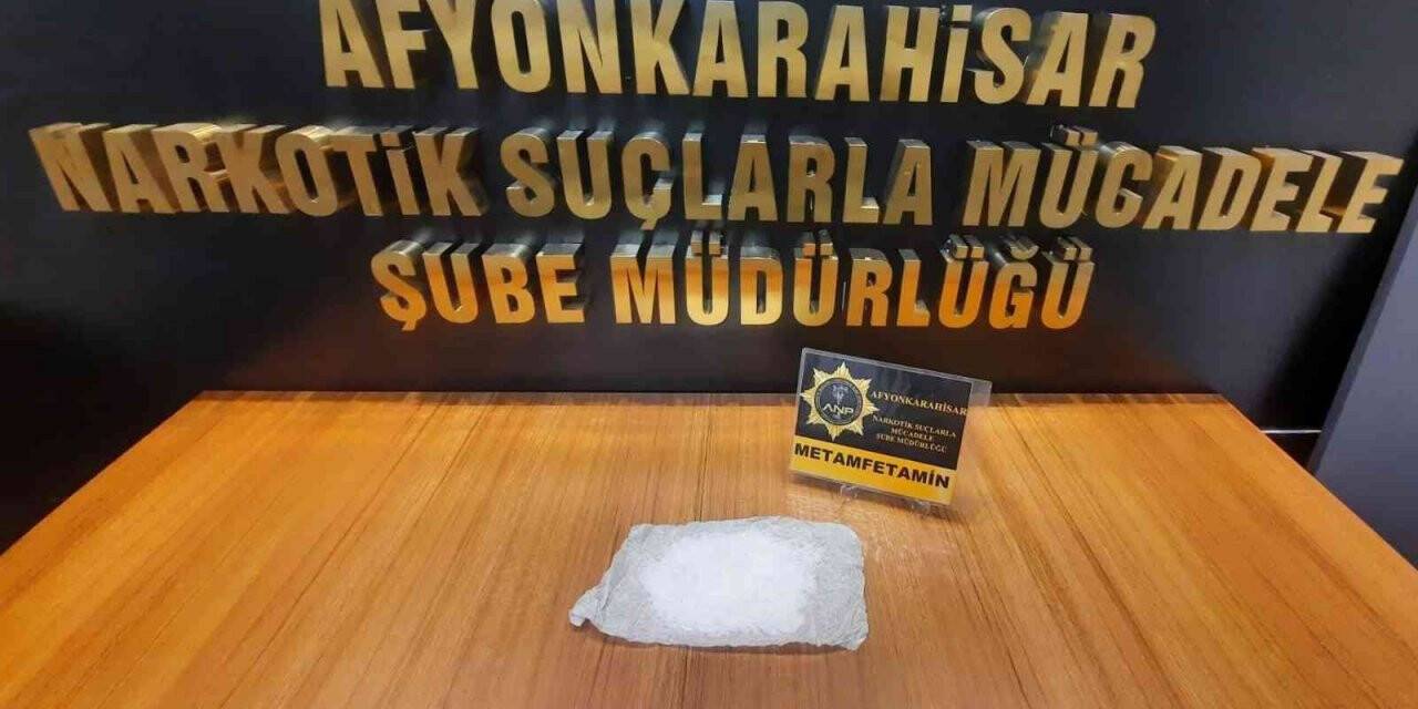 Metamfetaminle yakalanan 2 kişi tutuklandı