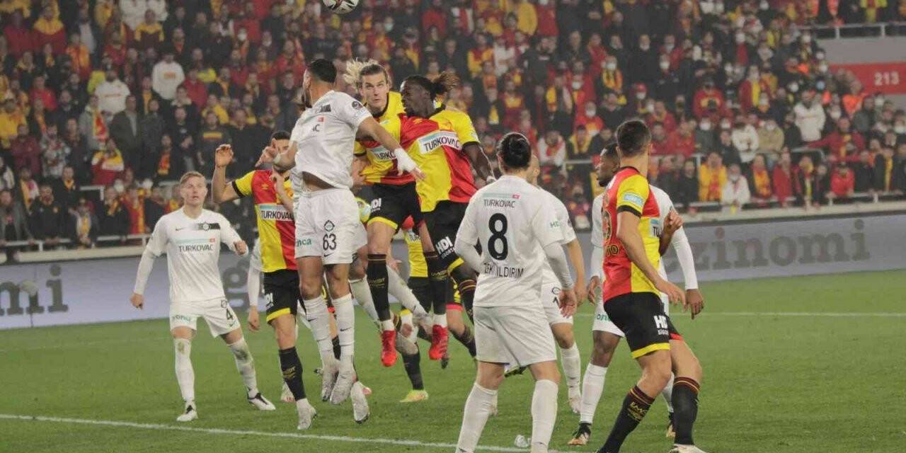 Spor Toto Süper Lig: Göztepe: 0 - Altay: 2 (Maç sonucu)