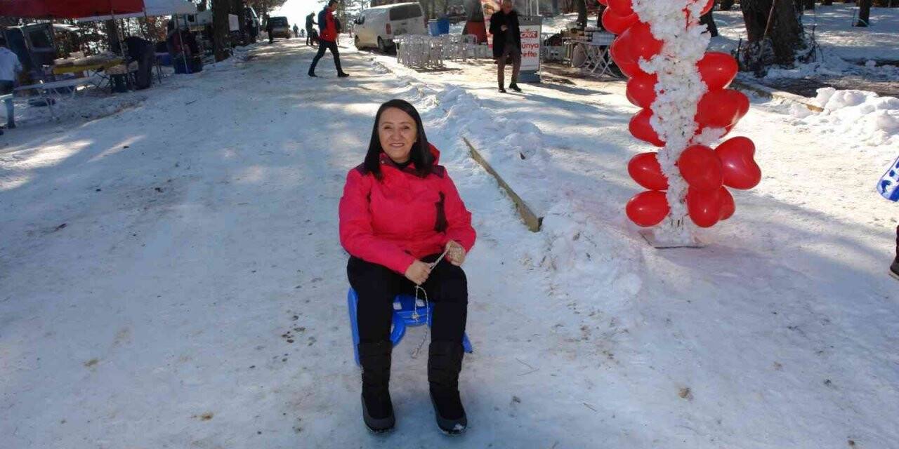 5 bin kişi Kızak Şenliği’nde bir araya geldi