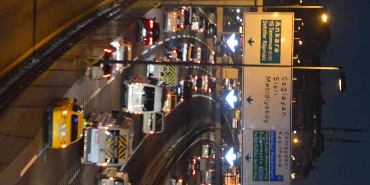İstanbul’da ilk iş gününde trafik yoğunluğu