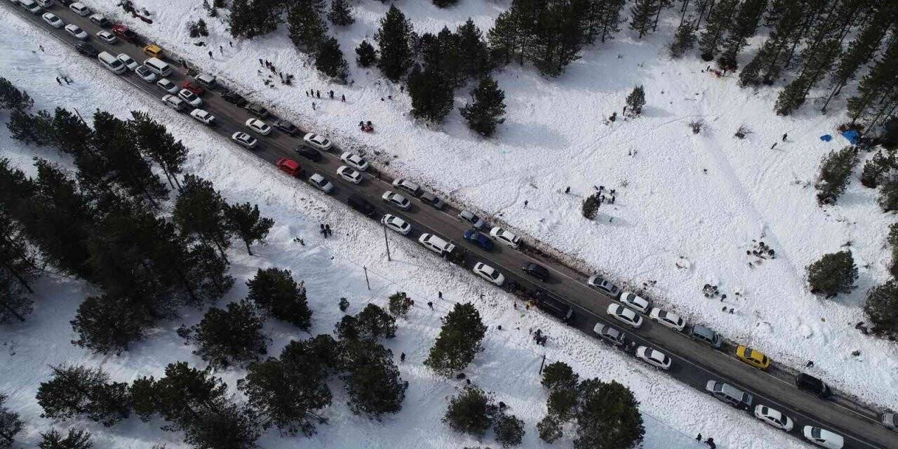 Bu da Adanalıların kar kuyruğu