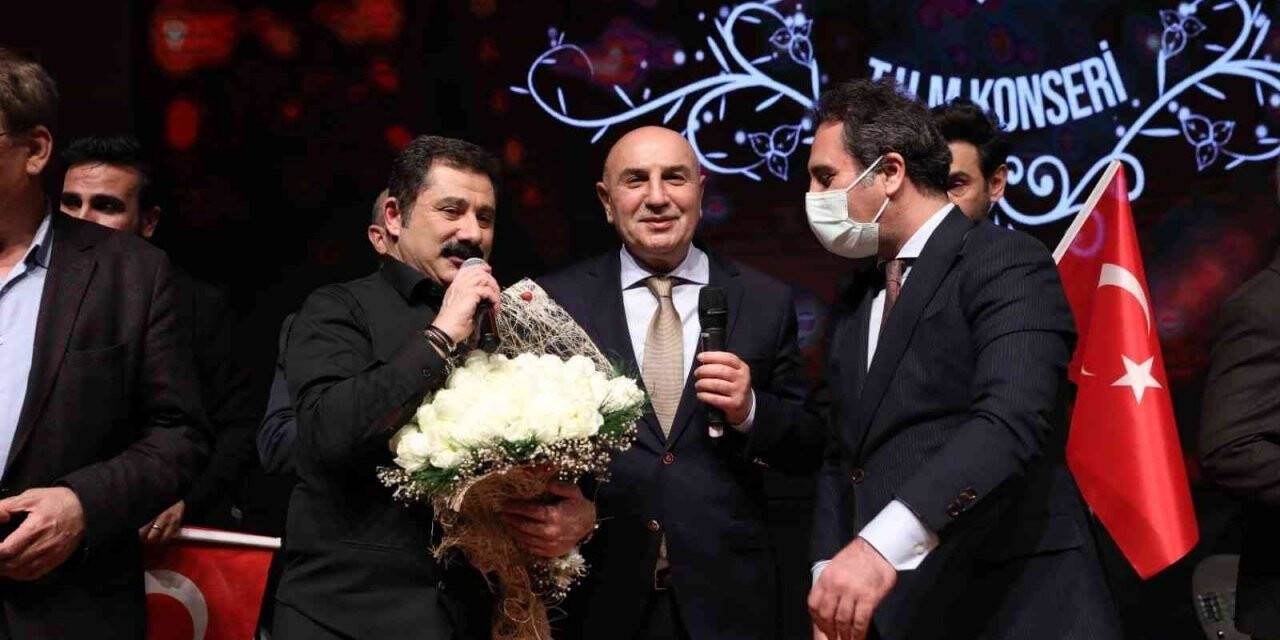 Nurullah Akçayır, 41. sanat yılını Keçiören’deki konseriyle kutladı