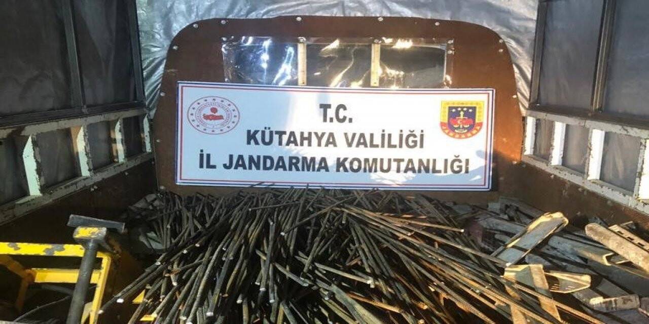 Kütahya’da inşaat malzemesi hırsızlığına 2 tutuklama