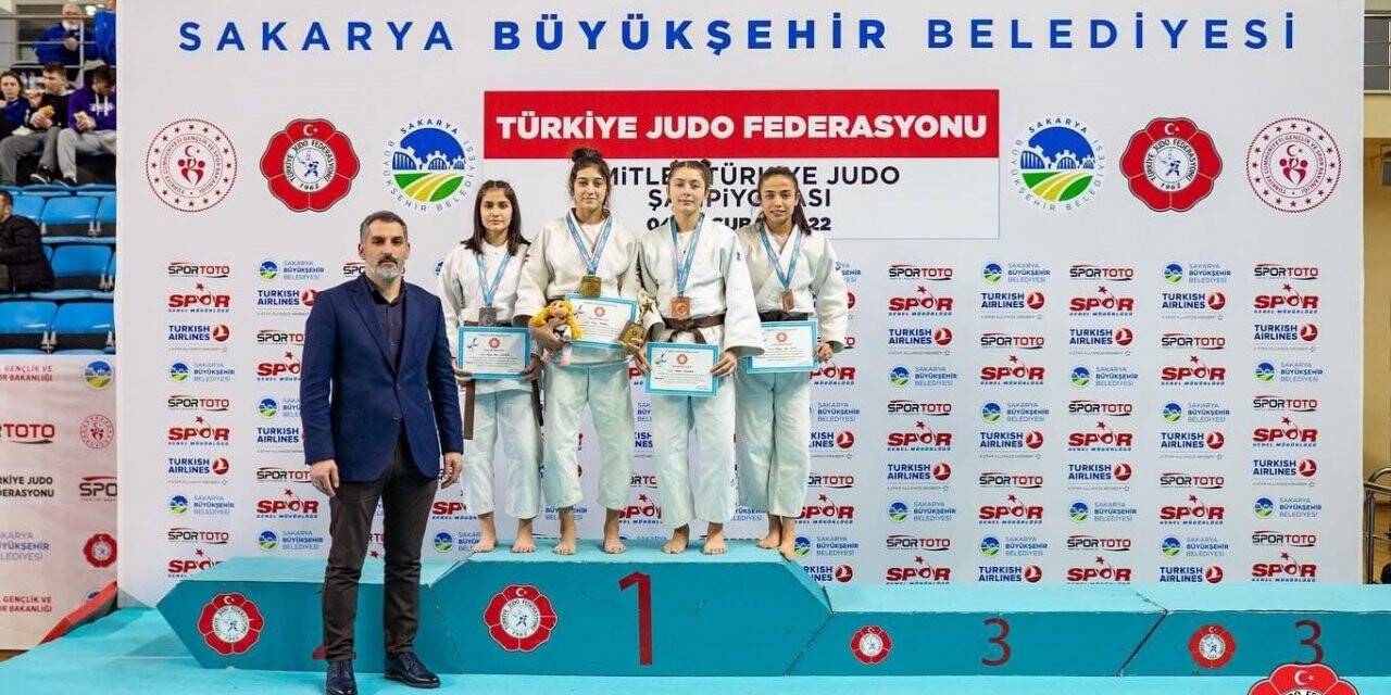 Kocaelili judocular turnuvadan başarıyla döndü