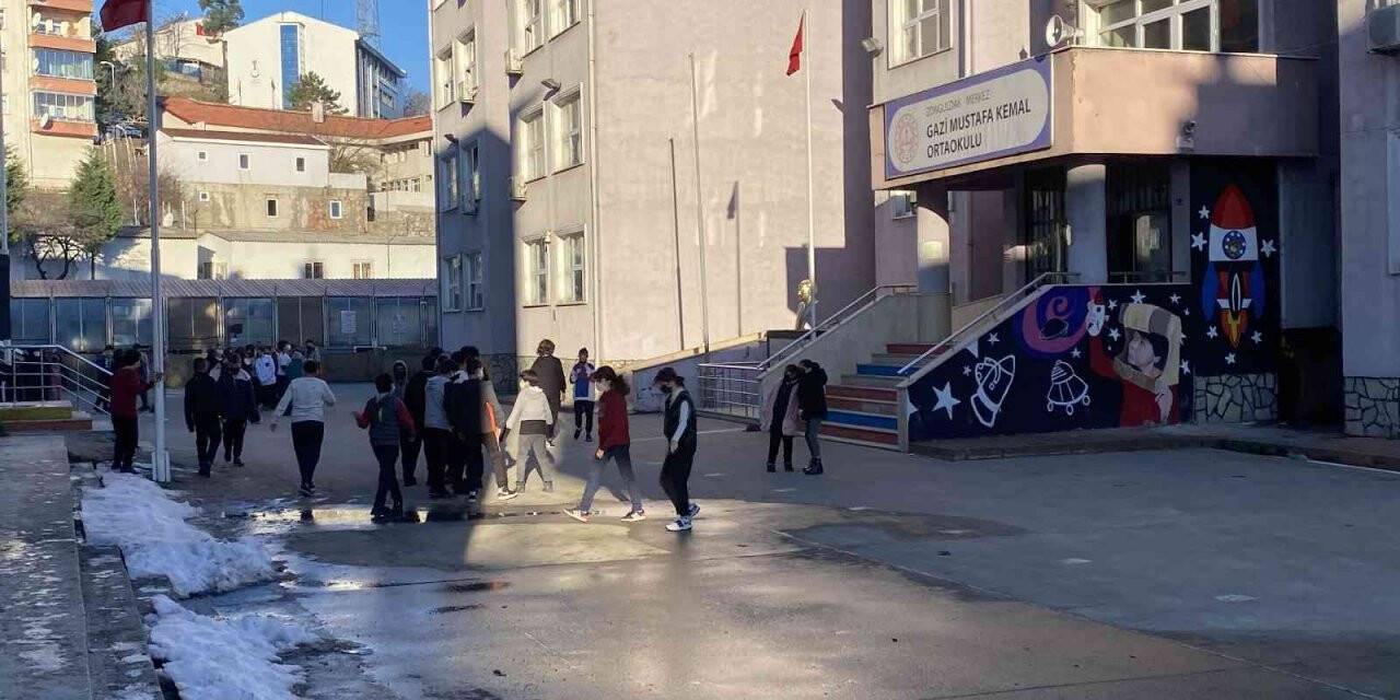 Zonguldak’ta 7 bin 800 öğretmen ve 100 bin öğrenciyle ikinci dönem başladı