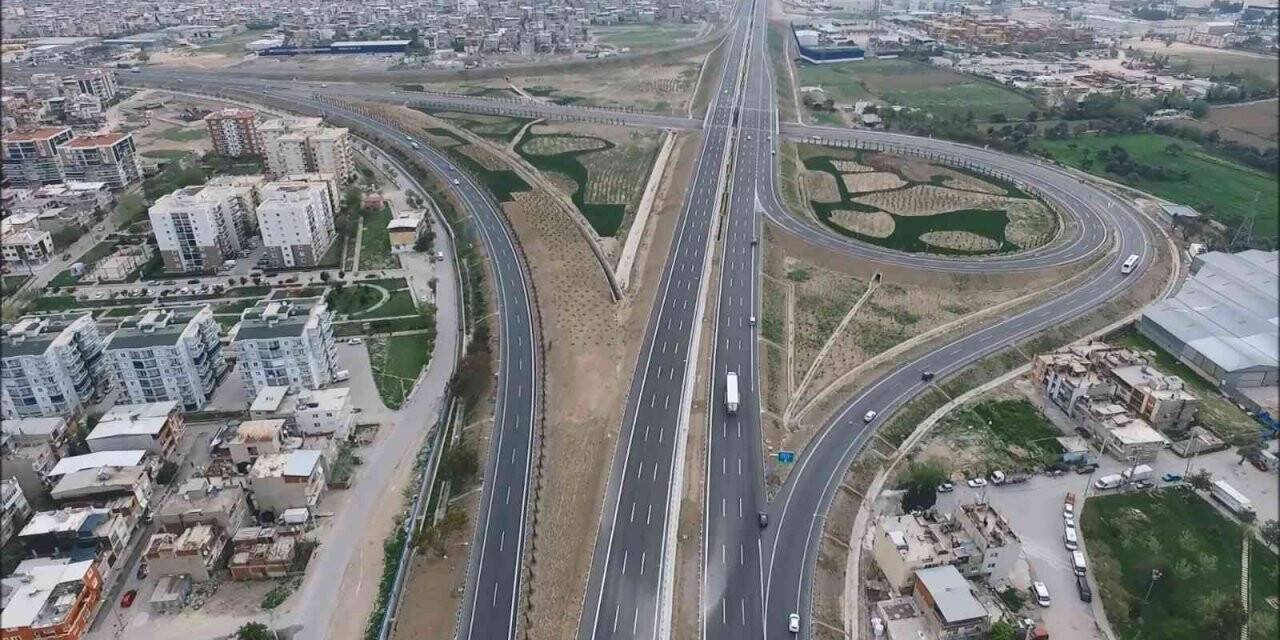 Bakan Karaismailoğlu: “İstanbul-İzmir Otoyolu üretim sektöründe GSYİH’ye 8,5 milyar lira katkı sundu”