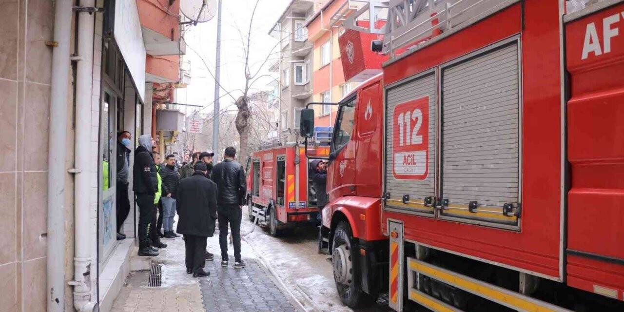 Yangından kurtarılan 89 yaşındaki adam hayata 3 gün tutunabildi