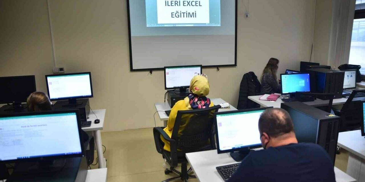 Büyükşehir eğitimde hız kesmiyor