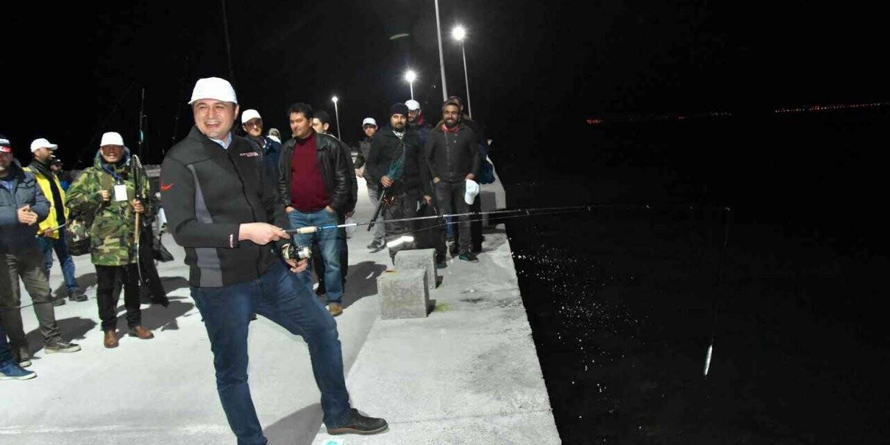 Aliağa’da 4. At-Çek Balık Avı festivali heyecanı