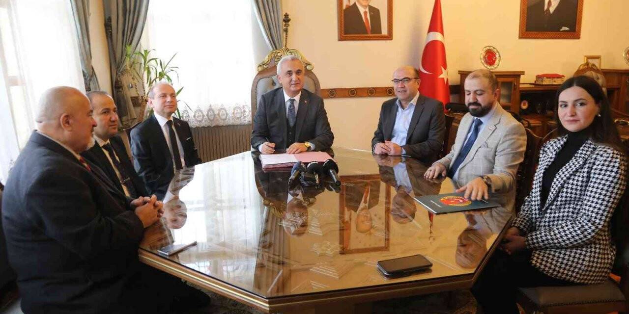 100 yıllık tarih sanal kütüphaneye taşınıyor