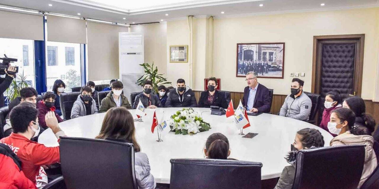 Karacabeyli sporculardan Bursa Wushu Şampiyonasında üstün başarı