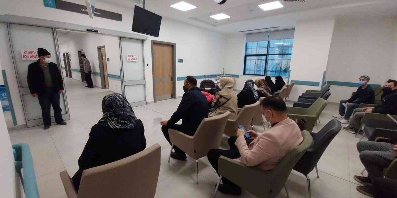 Turkovac’a akın var: 4 bine yakın aşı yapıldı