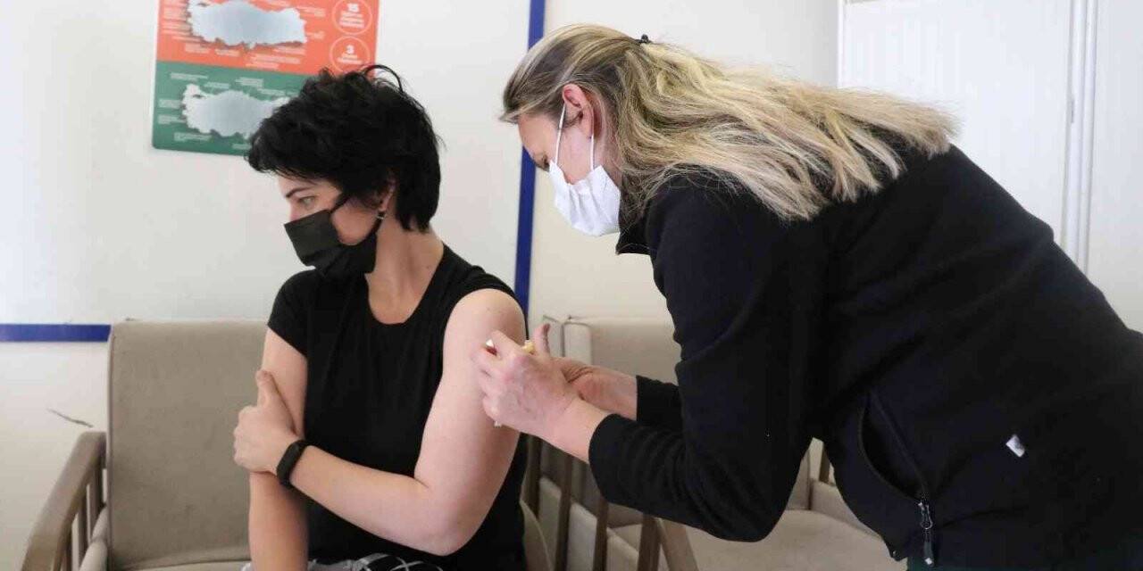 Bolu’da Turcovak aşısı uygulanmaya başladı