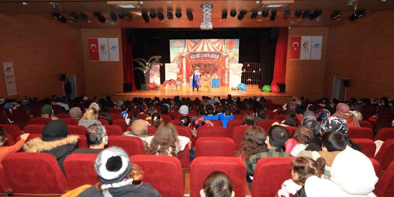 Sultangazi Belediyesi yarıyıl tatiline eğlence kattı