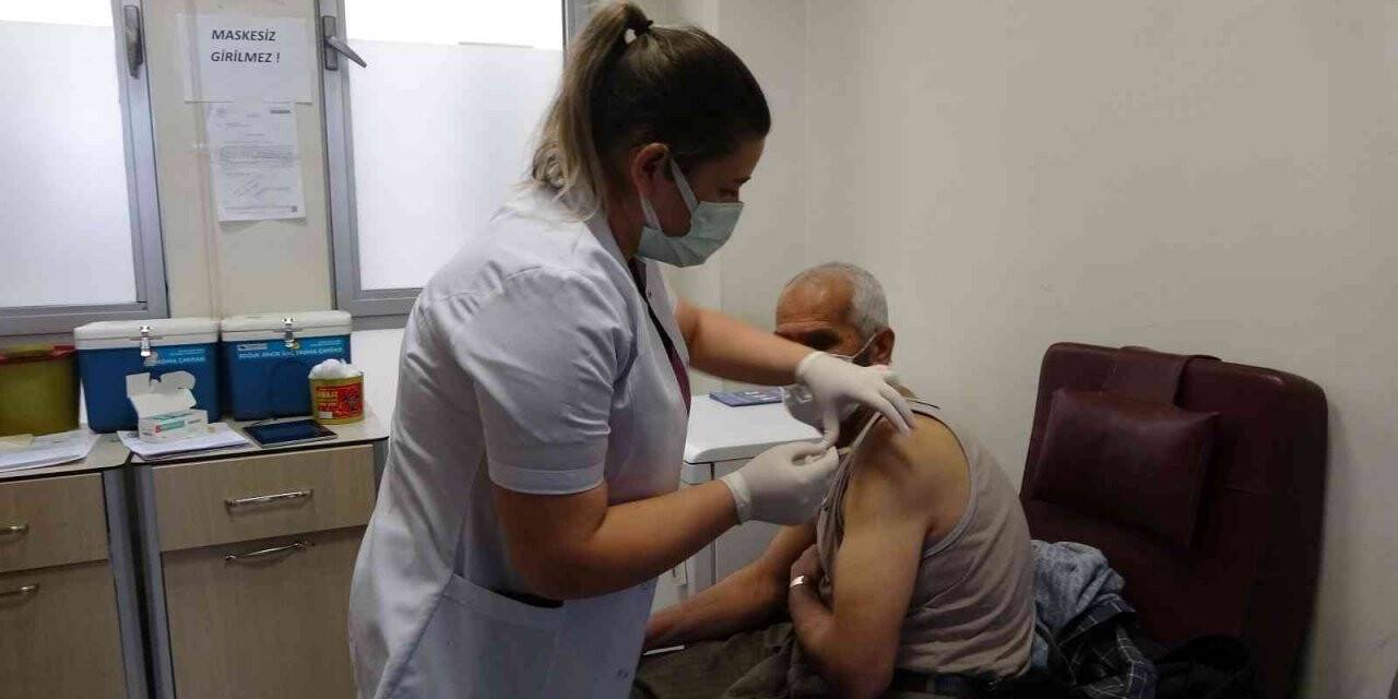 Yerli aşı Turkovac Muş’ta uygulanmaya başladı