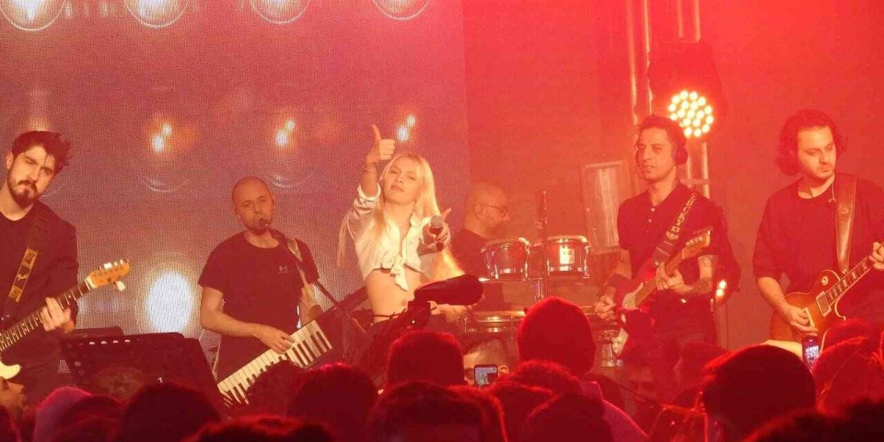 Uludağ’da Aleyna Tilki Rüzgarı esti