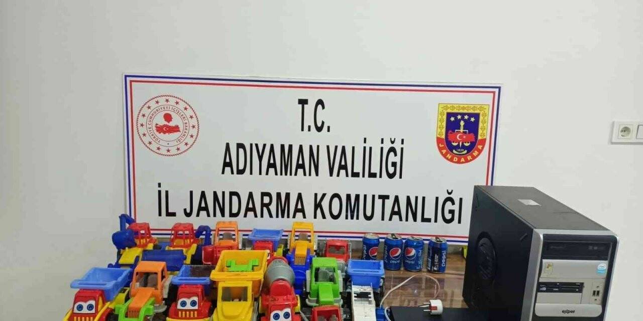Yaşları küçük 5 çocuk marketten hırsızlık yaptı