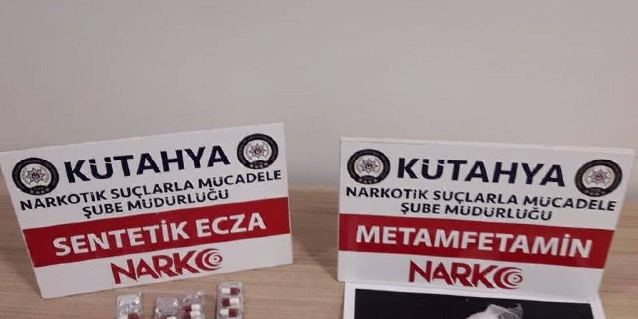 Kütahya’da yakalanan 2 kişinin üzerinden uyuşturucu çıktı