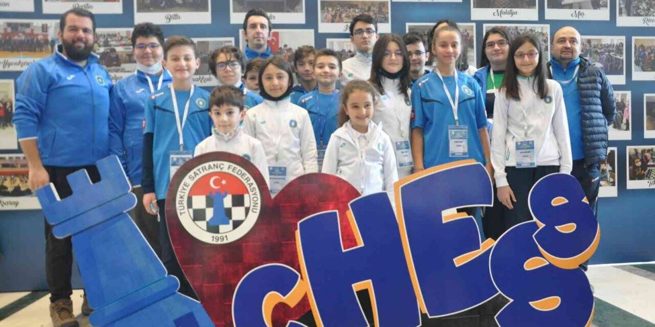 Satrançta Türkiye şampiyonları Bursa Büyükşehir Belediyespor’dan
