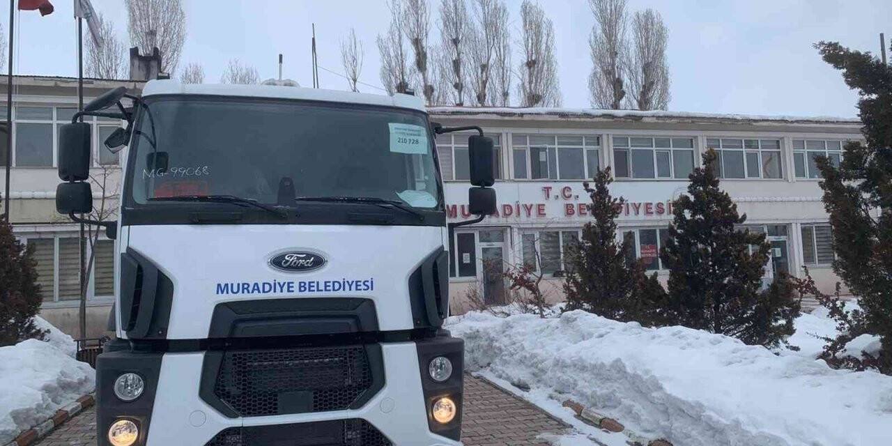 Muradiye Belediyesi araç filosunu genişletti