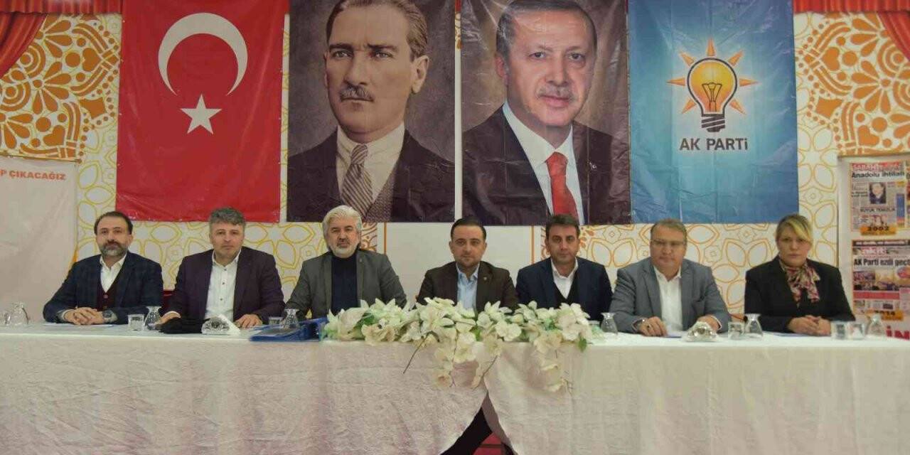 AK Parti Yunusemre’de istişare toplantısı