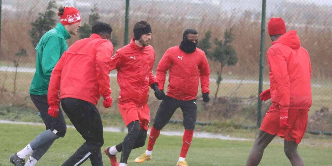 Sivasspor, Bandırmaspor maçı hazırlıklarını tamamladı