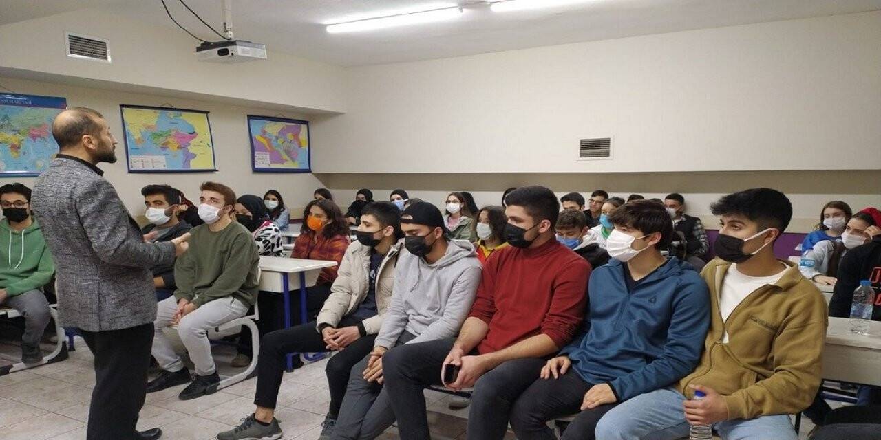 İLKEM’den YKS eğitim kampı