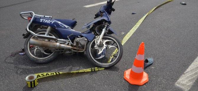 Karaman'da Kamyonet Motosiklete Çarptı: 1 Ölü, 1 Yaralı